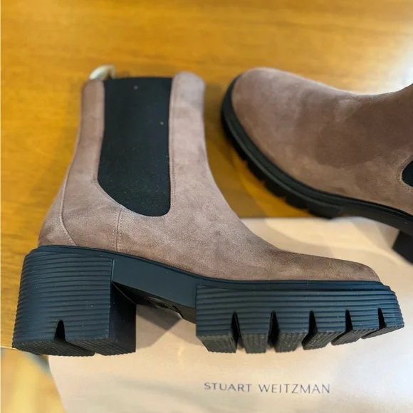 Stuart Weitzman Soho Chelsea Bootie - Picture 8 of 10